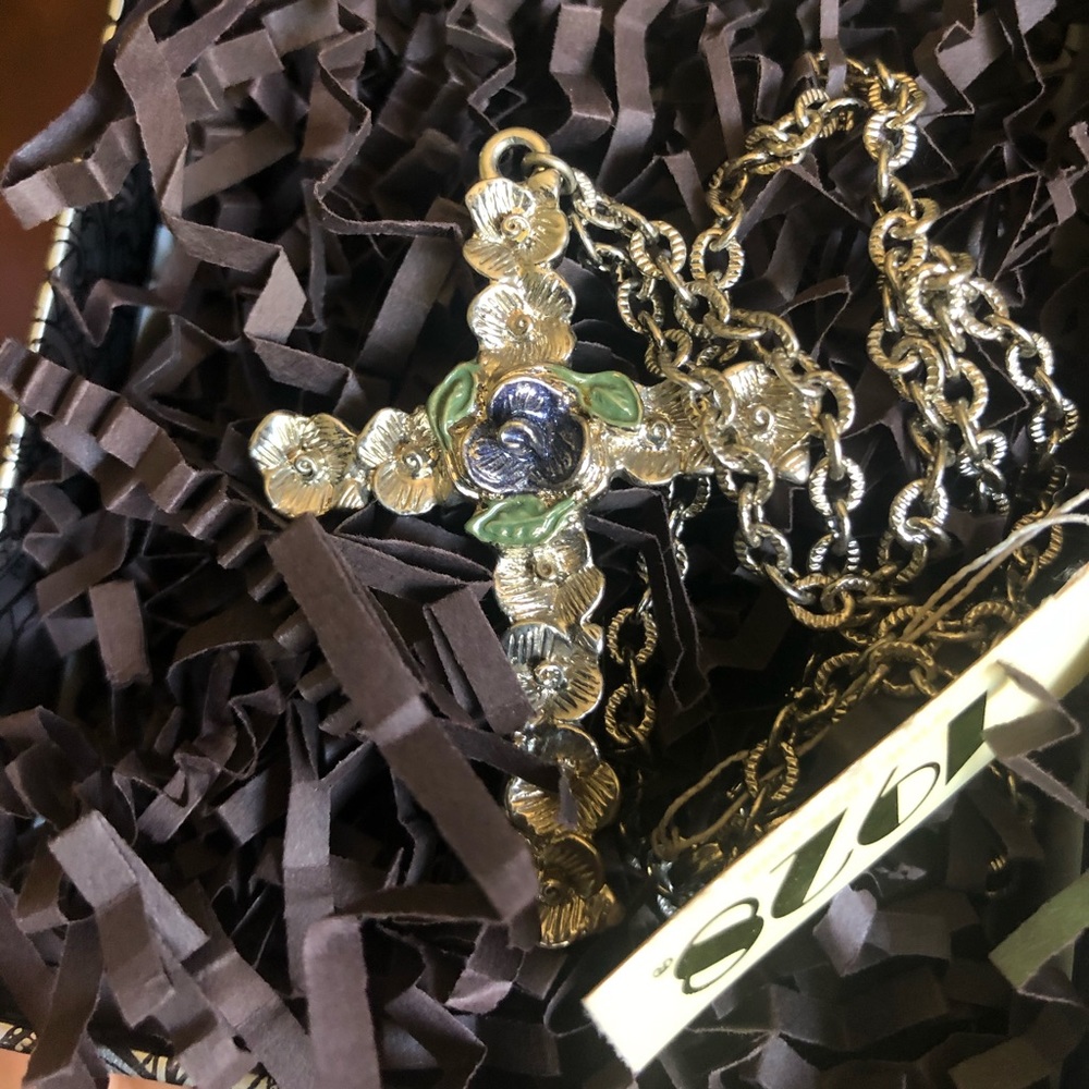 1928 rose cross necklace